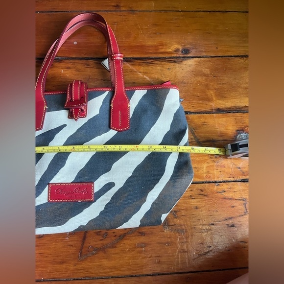 Dooney & Bourke Shoulder Tote Black and red - Picture 10 of 13